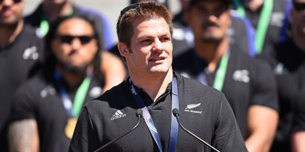 WELLINGTON, NEW ZEALAND - NOVEMBER 06: Richie McCaw addresses the crowd gathered at Parliement during the New Zealand All Blacks Welcome Home Celebrations on November 6, 2015 in Wellington, New Zealand. (Photo by Mark Tantrum/Getty Images)