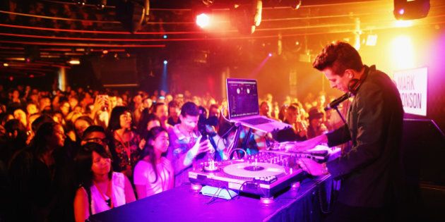 SYDNEY, AUSTRALIA - FEBRUARY 02: Mark Ronson plays for Nova's Red Room at Marquee Nightclub on February 2, 2015 in Sydney, Australia. (Photo by Don Arnold/WireImage)