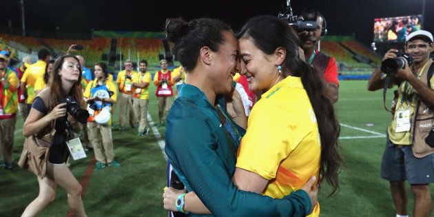 She proposed after the Australian women's rugby sevens team defeated New Zealand.