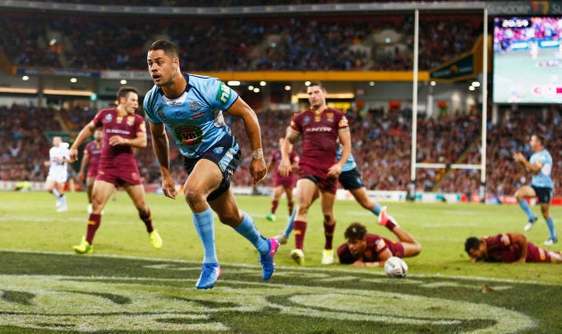 BRISBANE, AUSTRALIA: BRISBANE, AUSTRALIA: BRISBANE, AUSTRALIA: Jarryd Hayne of the Blues scores a try during game one of the State Of Origin series between the Queensland Maroons and the New South Wales Blues at Suncorp Stadium on May 31, 2017 in Brisbane, Australia. (Photo by Jason O'Brien/Getty Images)