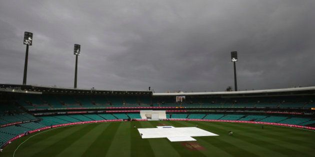 SYDNEY, AUSTRALIA - JANUARY 06: Rain continues to fall during day four of the third Test match between Australia and the West Indies at Sydney Cricket Ground on January 6, 2016 in Sydney, Australia. (Photo by Ryan Pierse - CA/Cricket Australia/Getty Images)