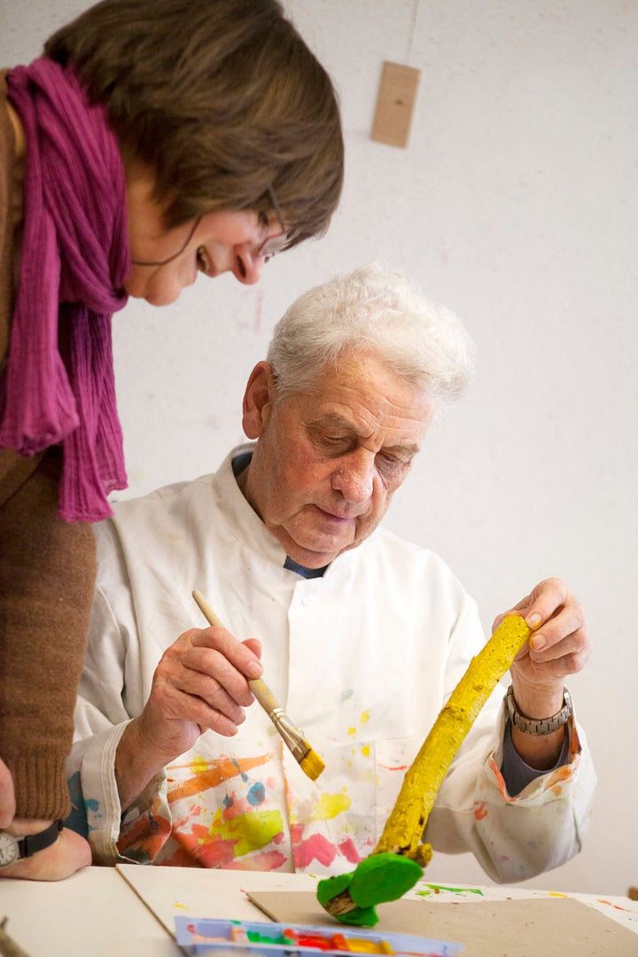 Art therapy can be useful for Alzheimer's sufferers. (Photo by: BSIP/UIG via Getty Images)