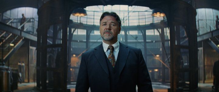 He's that guy!!!! Russell Crowe as Dr Henry Jeykll (and Mr Hyde!!!)