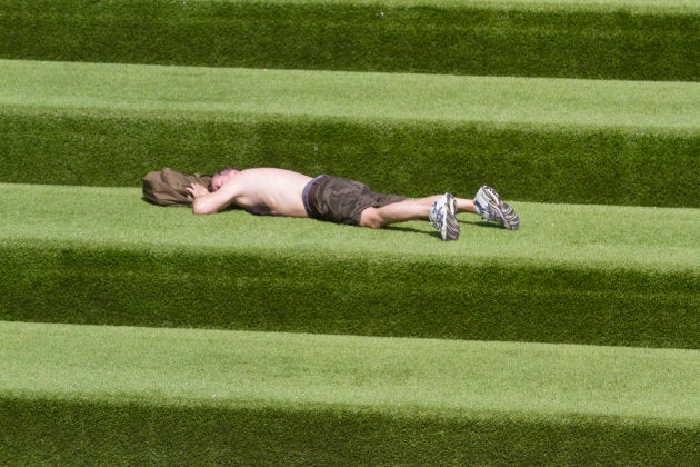 Fake grass. Fake heatwave.