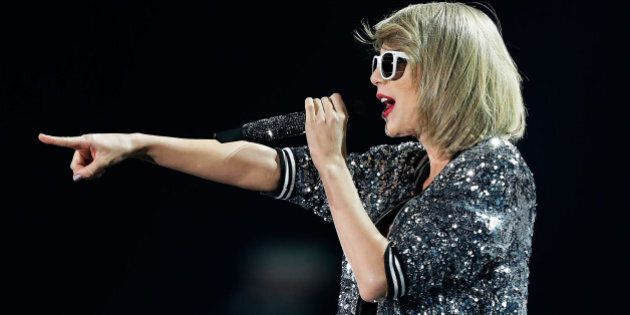 SYDNEY, AUSTRALIA - NOVEMBER 28: Taylor Swift performs during her '1989' World Tour at ANZ Stadium on November 28, 2015 in Sydney, Australia. (Photo by Mark Metcalfe/Getty Images)