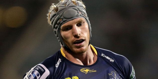 CANBERRA, AUSTRALIA - APRIL 02: David Pocock of the Brumbies looks dejected after dropping a pass during the round six Super Rugby match between the Brumbies and the Chiefs at GIO Stadium on April 2, 2016 in Canberra, Australia. (Photo by Mark Metcalfe/Getty Images)