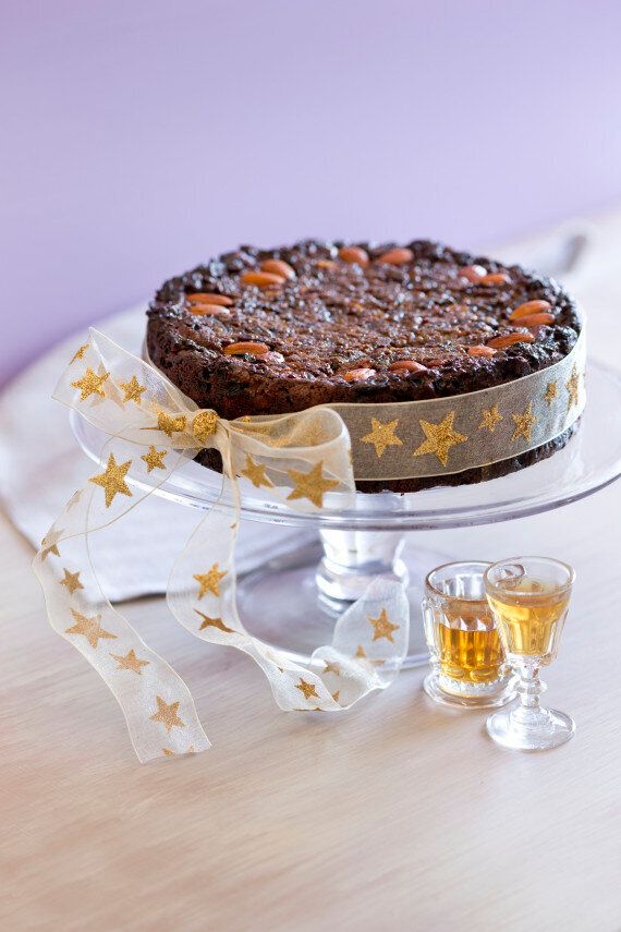 A 'Sugar Free' Christmas Cake Recipe To Try These Holidays | HuffPost