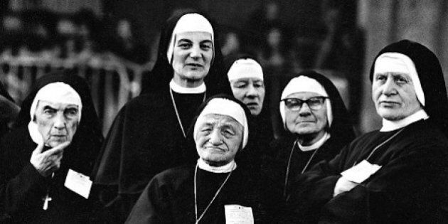 A group of nuns, Turin, 1978. (Photo by Romano Cagnoni/Hulton Archive/Getty Images)
