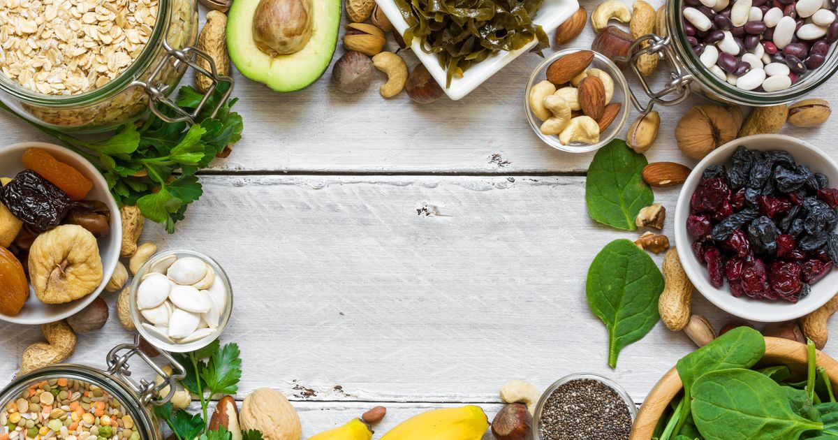 The Best And Worst Foods To Eat When You Re Stressed Huffpost Food And Drink