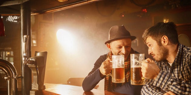 Intoxicated individuals were more likely underestimate their own level of drunkenness if they were surrounded by other intoxicated people, according to a new study. 