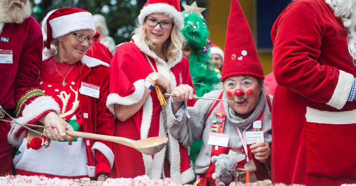 Santas Everywhere Unite For the World Santa Claus Congress