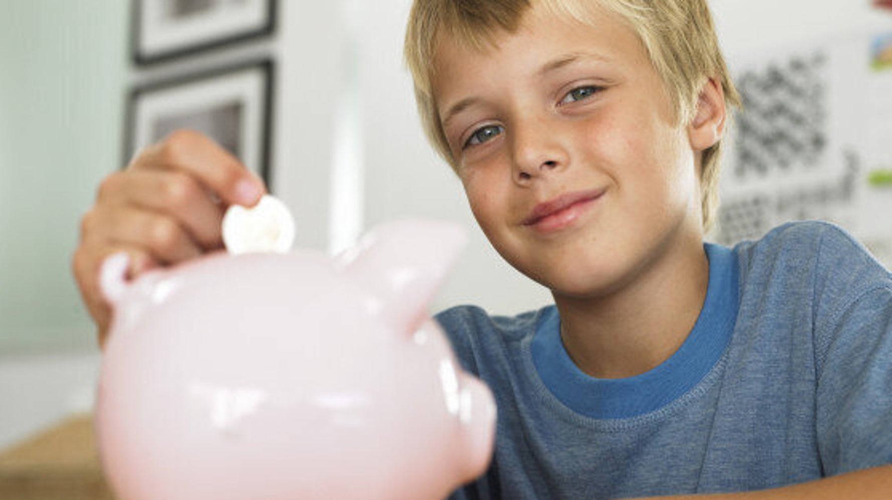 The Gender Gap Starts With Pocket Money, Says The Australian Pocket