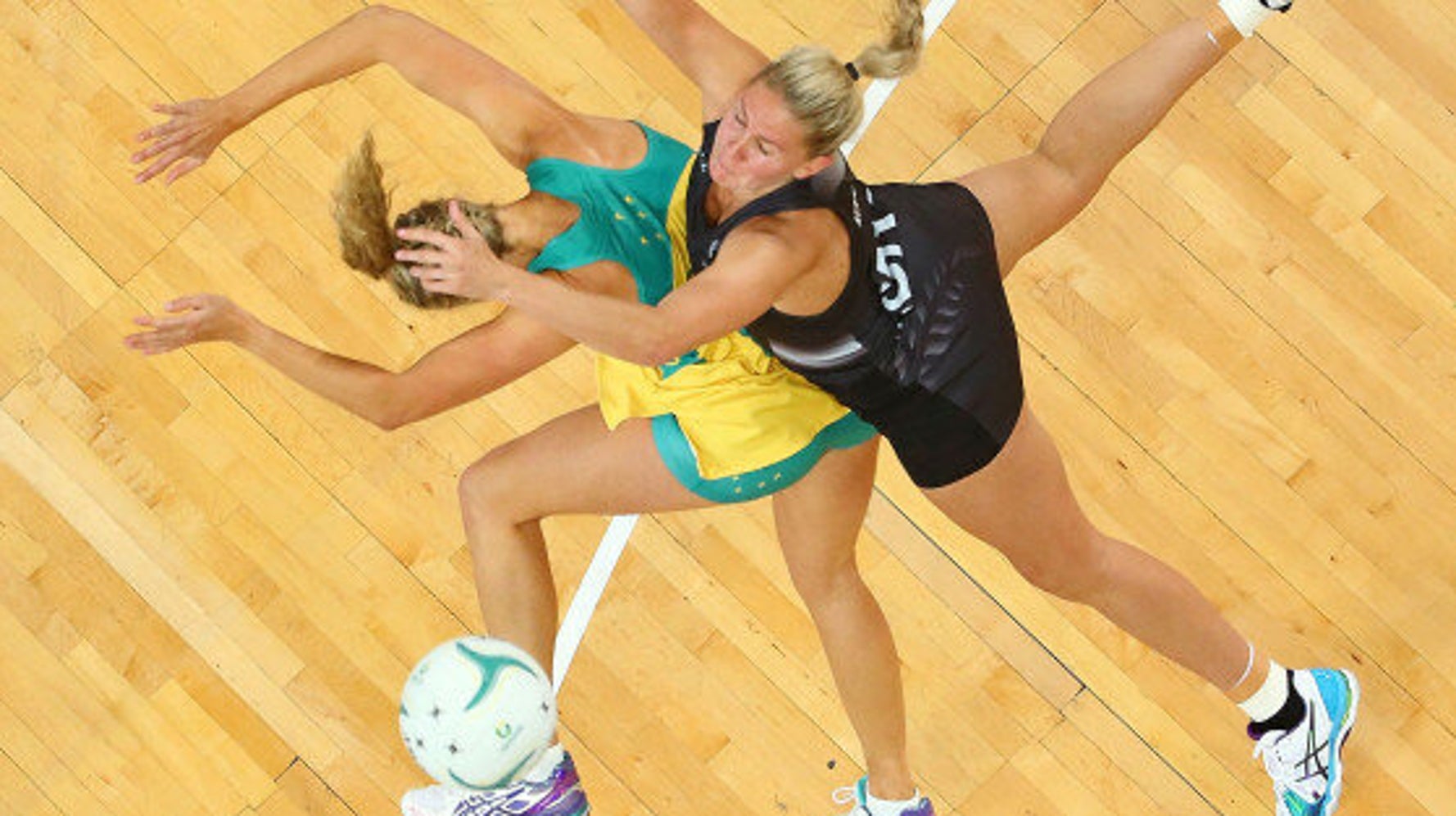 how-to-prevent-netball-knee-injuries-huffpost-australia-news