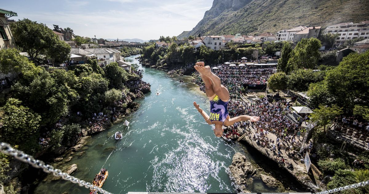 Australian Rhiannan Iffland Leads Women's Cliff Diving World Series ...