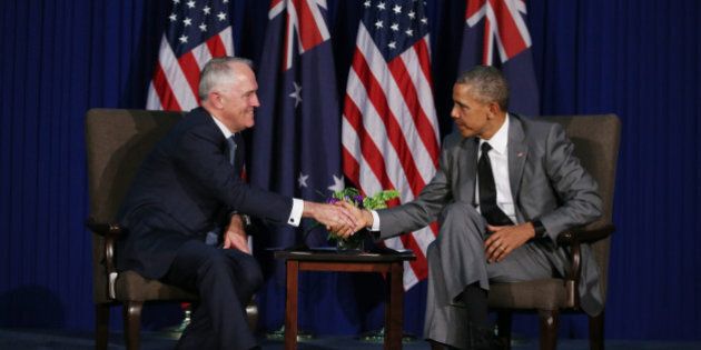 MANILA, PHILIPPINES - NOVEMBER 17: (EUROPE AND AUSTRALASIA OUT) (L-R) Australian Prime Minister Malcolm Turnbull and United States President Barack Obama shake hands at the 2015 Asia-Pacific Economic Cooperation (APEC) summit in Manila, Philippines. (Photo by Gary Ramage/Newspix/Getty Images)