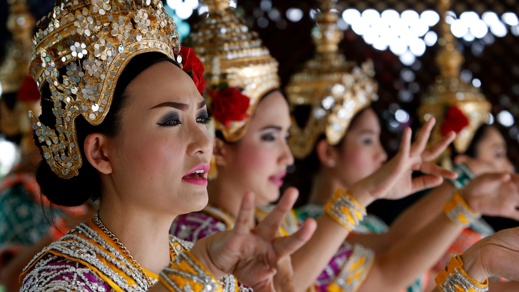 thailand-offers-course-for-women-who-marry-foreigners-huffpost