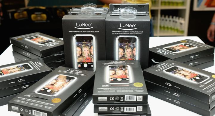 A Lumee case is used on smart phones to illuminate the face.