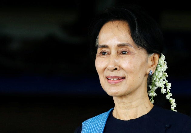 Myanmar's Aung San Suu Kyi has blamed "terrorists" for "misinformation" about the state of Rohingya Muslims.