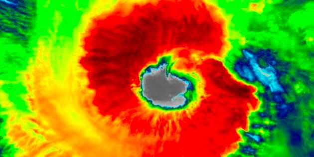 Vsible and infrared images from NOAANASA Suomi NPP of Hurricane Nicole in the Atlantic on 1012
