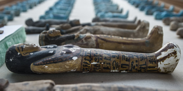 Archaeologists In Egypt Unearth Goldsmith's Tomb | HuffPost World