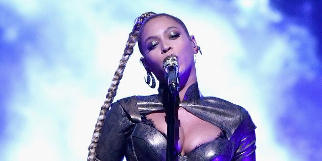 Beyoncé fans reportedly started cutting their ears after the singer's earring was torn out during her latest performance. 