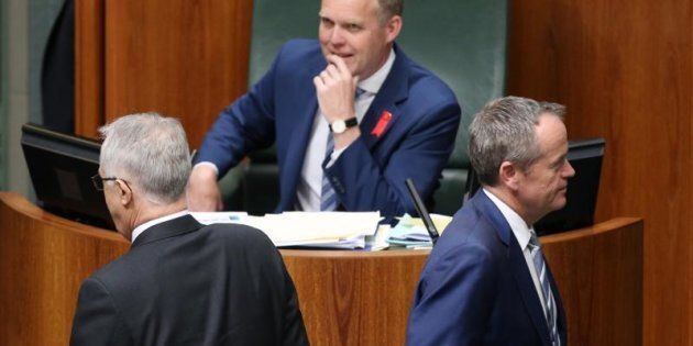 Opposition Leader Bill Shorten passes Prime Minister Malcolm Turnbull to vote against the Plebiscite (Same-Sex Marriage) Bill