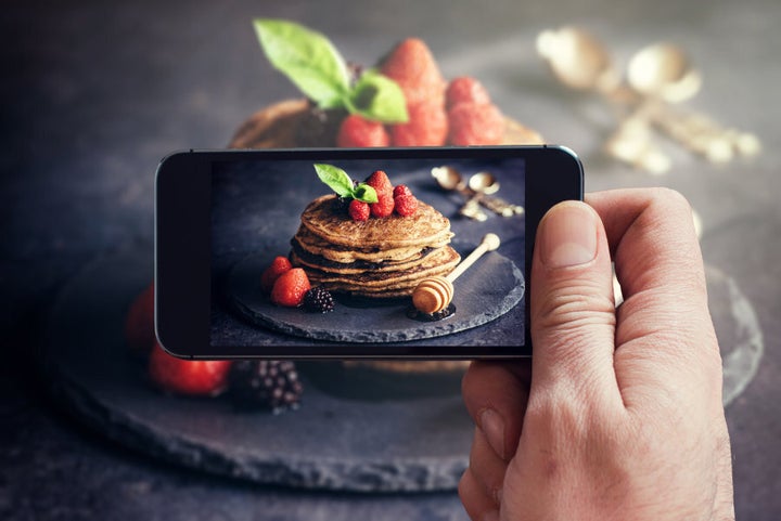 Find the right angle. For example, a stack of pancakes will look more impressive from this viewpoint than looking straight down.