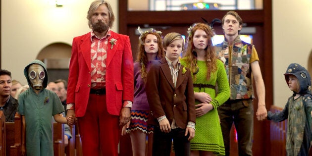 Viggo Mortensen and brood in 'Captain Fantastic'