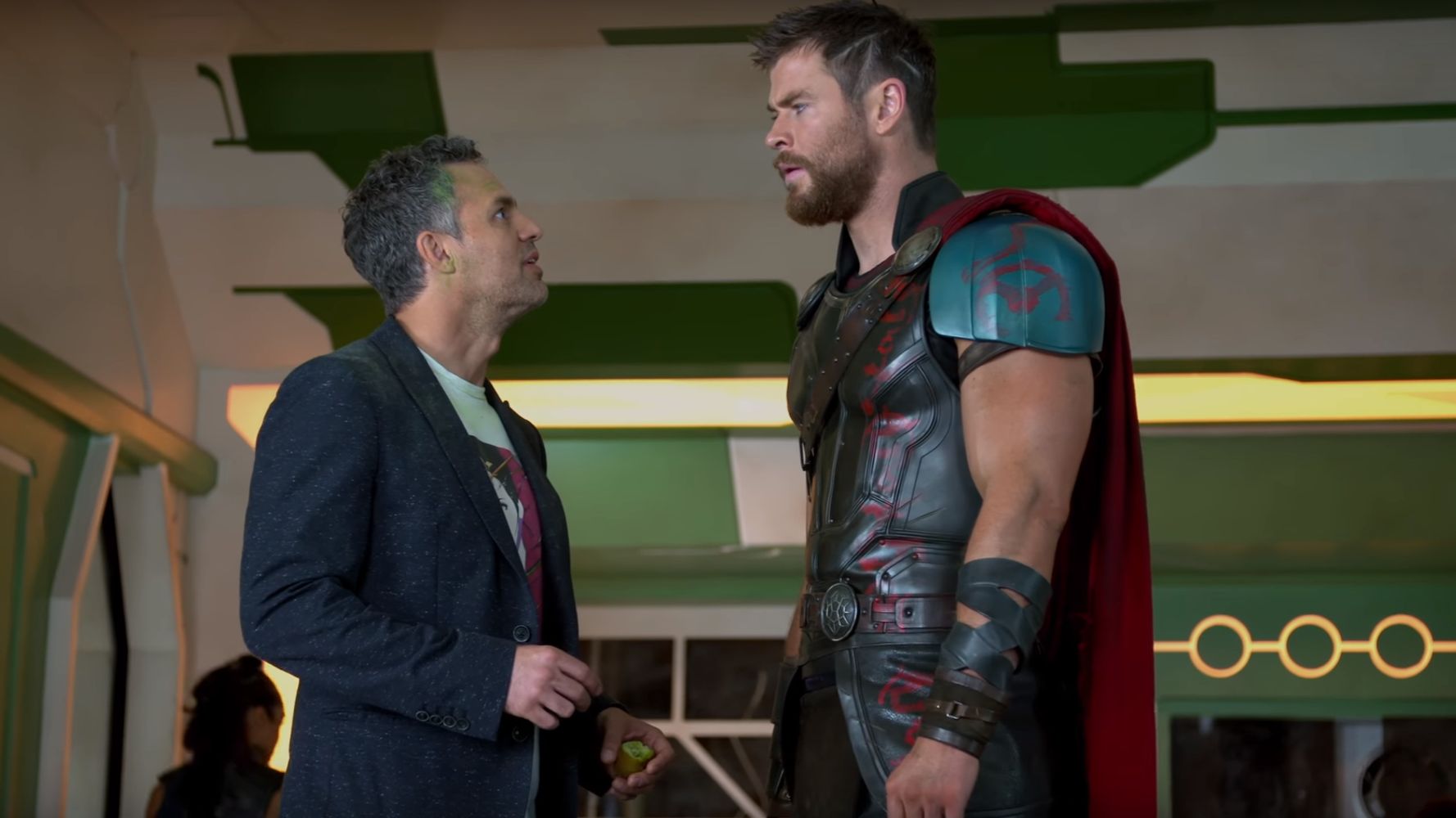 Thor's Got A New Haircut And New Attitude In Behind The Scenes ...