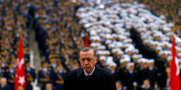 Turkey's President Tayyip Erdogan attends a Republic Day ceremony at Anitkabir, the mausoleum of modern Turkey's founder Ataturk, to mark the republic's anniversary in Ankara, Turkey, October 29, 2016. REUTERS/Umit Bektas