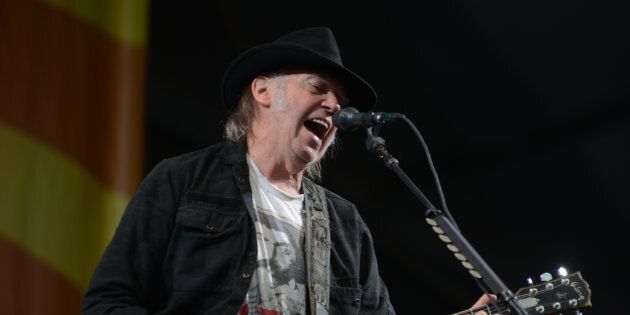 UNSPECIFIED - JANUARY 01: Photo of Neil Young (Photo by Michael Ochs Archives/Getty Images)