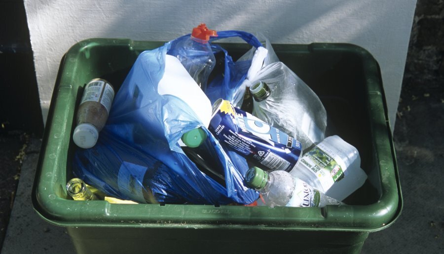 The Recycling Mistakes You're Probably Making | HuffPost Sustainability