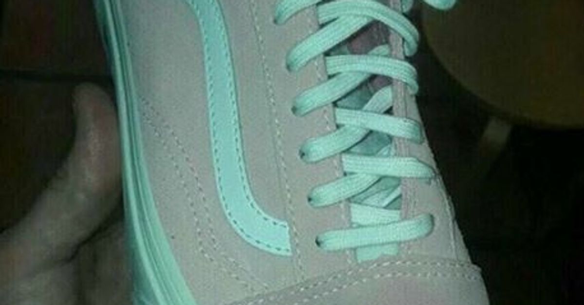 okay-is-the-shoe-pink-and-white-or-blue-and-grey-huffpost