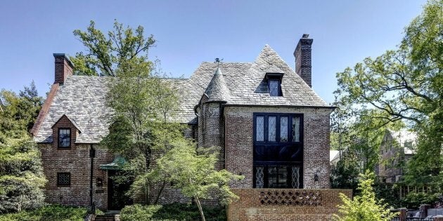 The Obamas' new home features a dramatic stairway from the street.