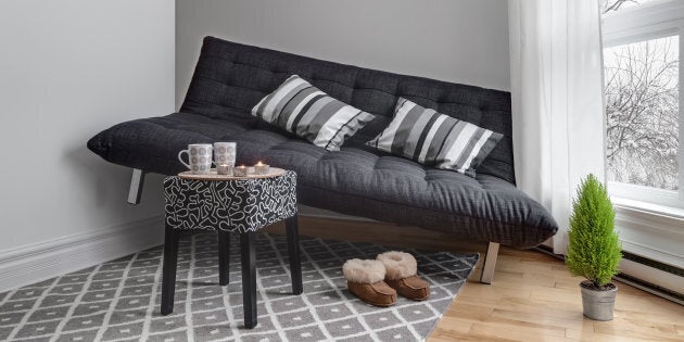 Tips On How To Decorate Your Tiny Apartment Huffpost Australia This Is Not How To Do