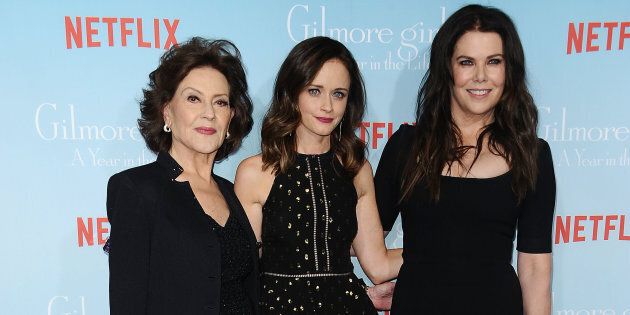 LOS ANGELES, CA - NOVEMBER 18: (L-R) Actresses Kelly Bishop, Alexis Bledel and Lauren Graham arrive at the premiere of Netflix's 'Gilmore Girls: A Year In The Life' at the Regency Bruin Theatre on November 18, 2016 in Los Angeles, California. (Photo by Amanda Edwards/WireImage)