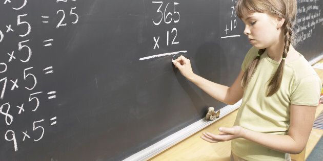 Australian kids are lagging behind on maths and science