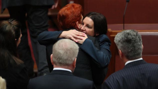 Pauline Hanson embraces Jacqui Lambie