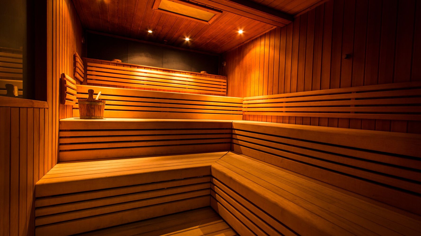 Do Saunas Really Offer Any Health Benefits? | HuffPost Refresh