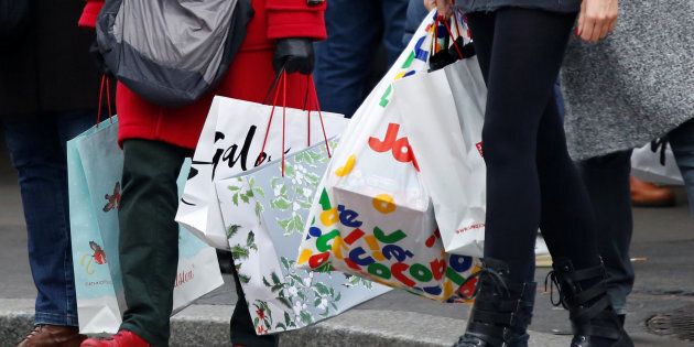 Shoppers are getting frugal this Christmas.