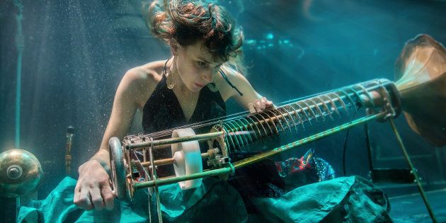 Cage Underwater - Aquasonic: The World's First Underwater Band | HuffPost ...