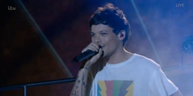Louis held it together during his performance 