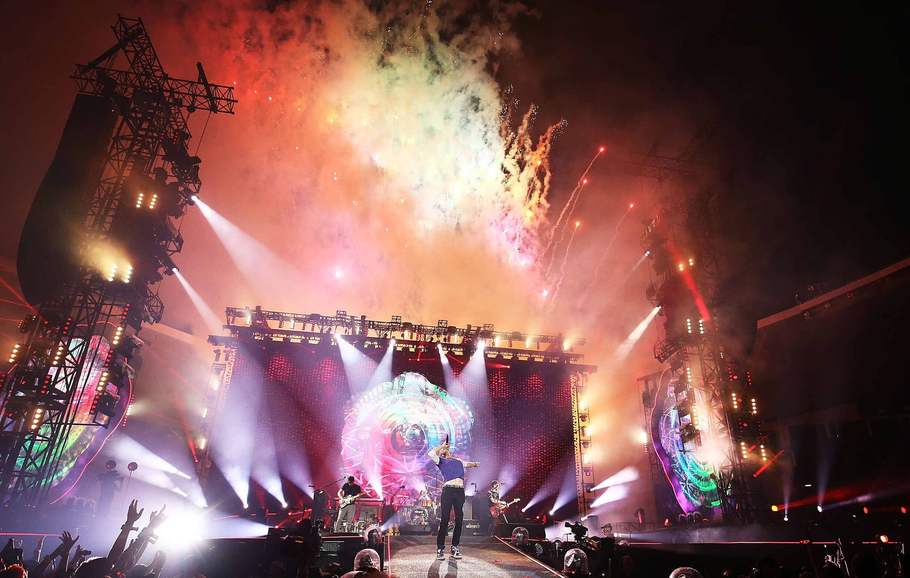 Coldplay Put On A Stunning Performance In Sydney | HuffPost Entertainment