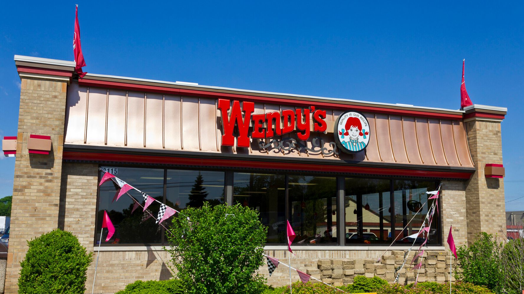 Wendy's Slam Down Twitter Troll Who Says Their Burgers Are Frozen ...