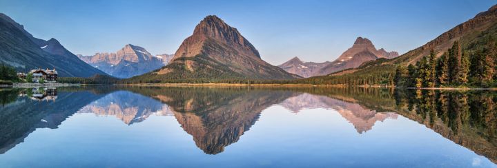Swiftcurrent Lake in Montana, USA, where kid-friendly water activities and stunning vistas abound.