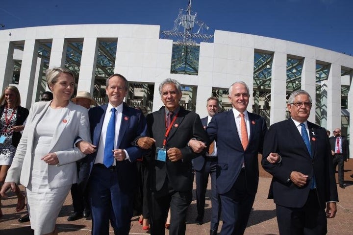 Ken Wyatt (r) joined Tanya Plibersek, Bill Shorten, Charlie King and Malcolm Turjnbull in linking arms at the No More event in support of ending family violence