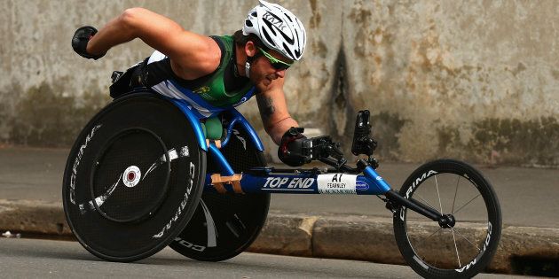 Kurt Fearnley has claimed the Oz Day 10k title for an 11th time.