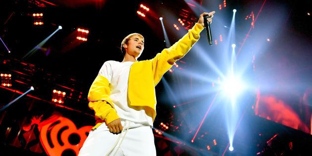 LOS ANGELES, CA - DECEMBER 02: Singer Justin Bieber performs onstage during 102.7 KIIS FM's Jingle Ball 2016 presented by Capital One at Staples Center on December 2, 2016 in Los Angeles, California. (Photo by Mike Windle/Getty Images for iHeartMedia)