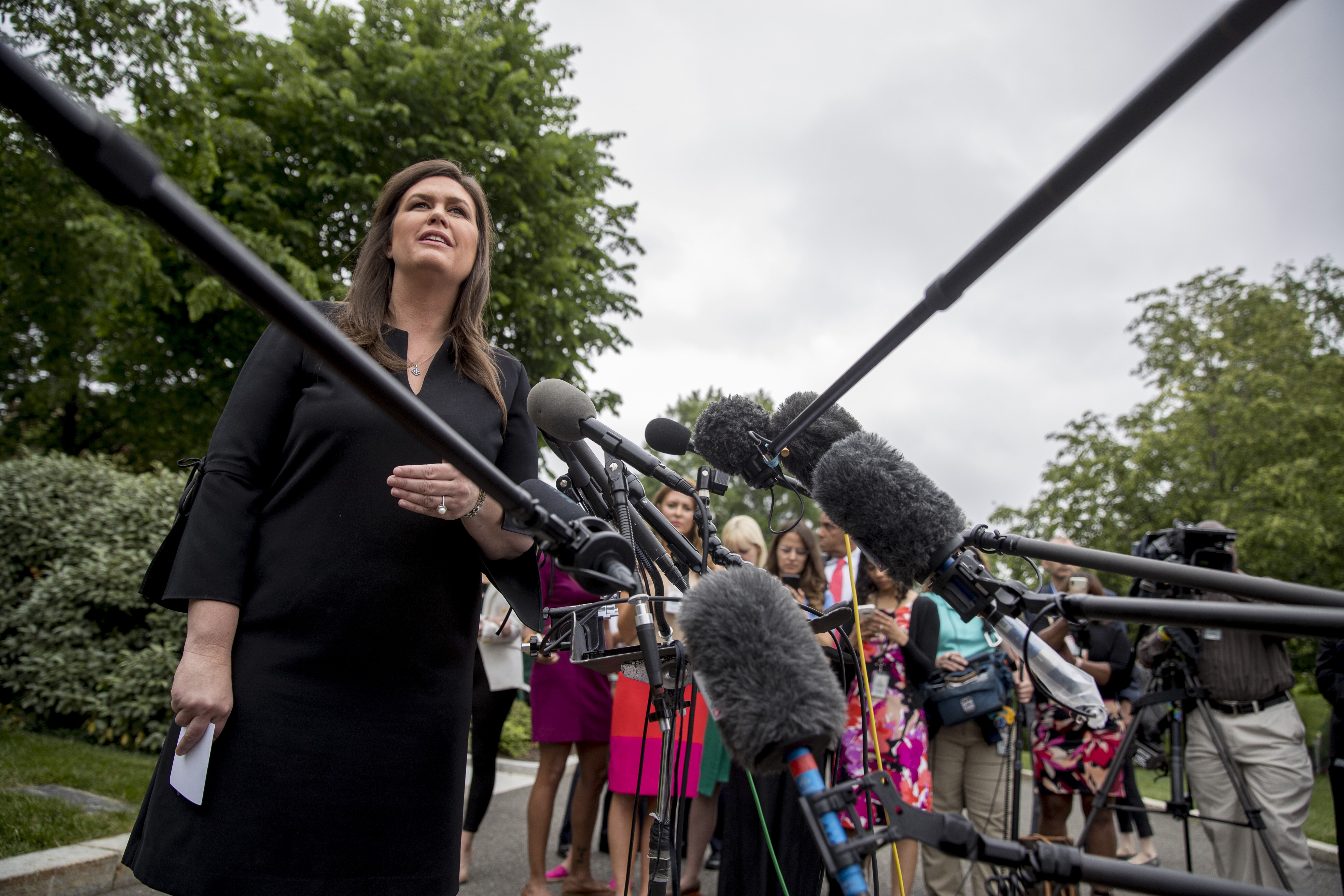 White House Rescinds Some Press Passes As Journalists Slam New Attack ...