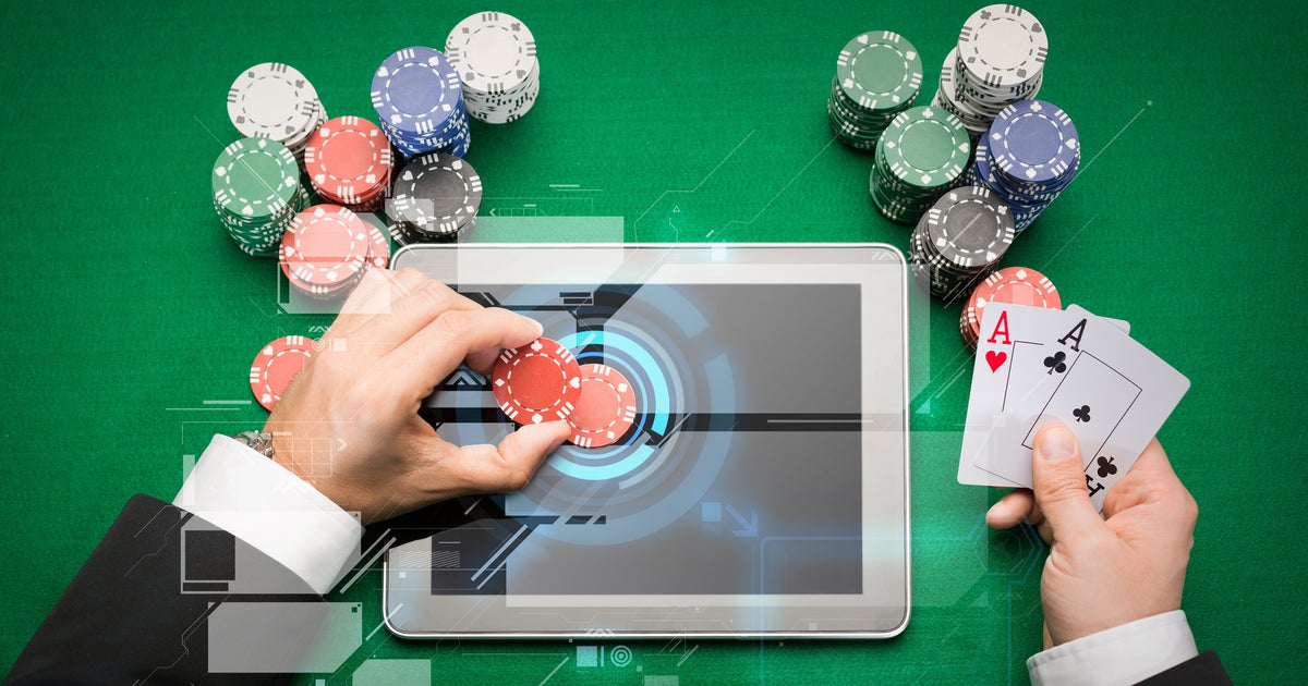 Online Poker Betting